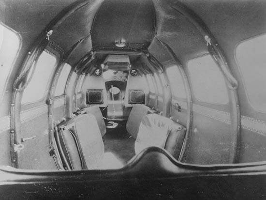 Vega Interior, Forward