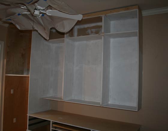 Prime Coat, Book Shelves