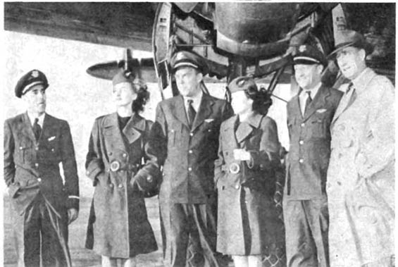 John Collings (R), Lockheed Constellation Delilvery, 1940s (Source: TWA Skyliner)