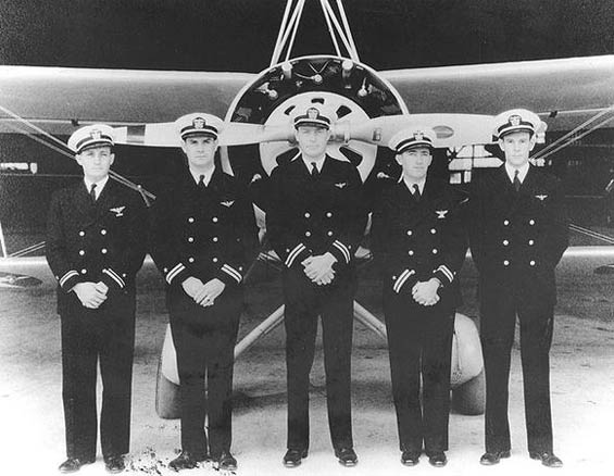 Sparrowhawk Team, 1933 (Source: Web)