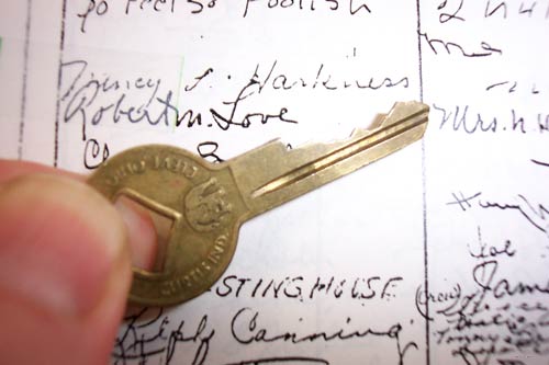 NC14415 Dataplate & Ignition Key